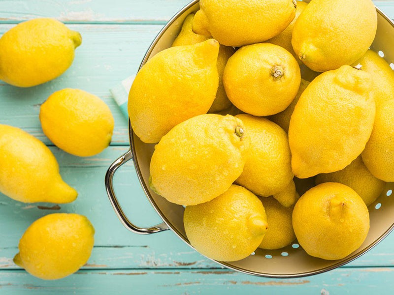 citroenen voorbereiden om te drogen