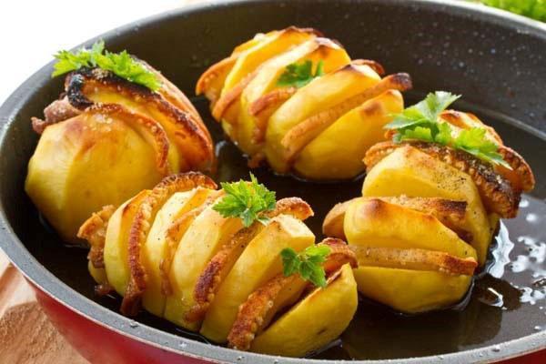 aardappelen met spek in de oven