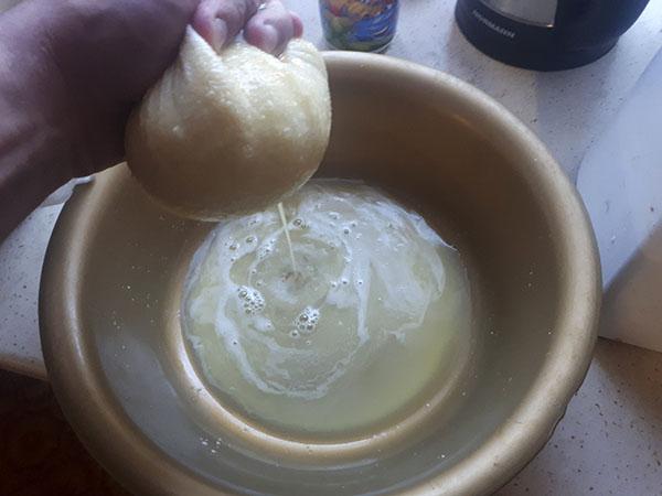iscijediti sok od krumpira