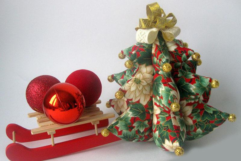 divno božićno drvce od tkanine