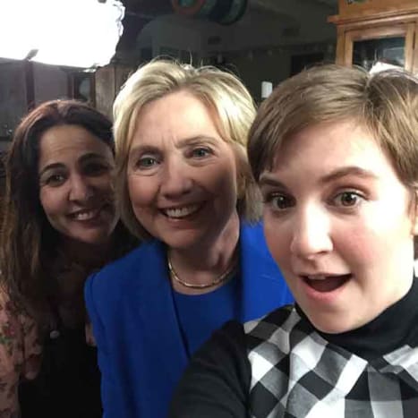 Jenni Konner, Hillary Clinton og Lena Dunham.