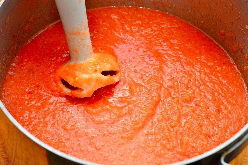 tomaat en ui vermalen