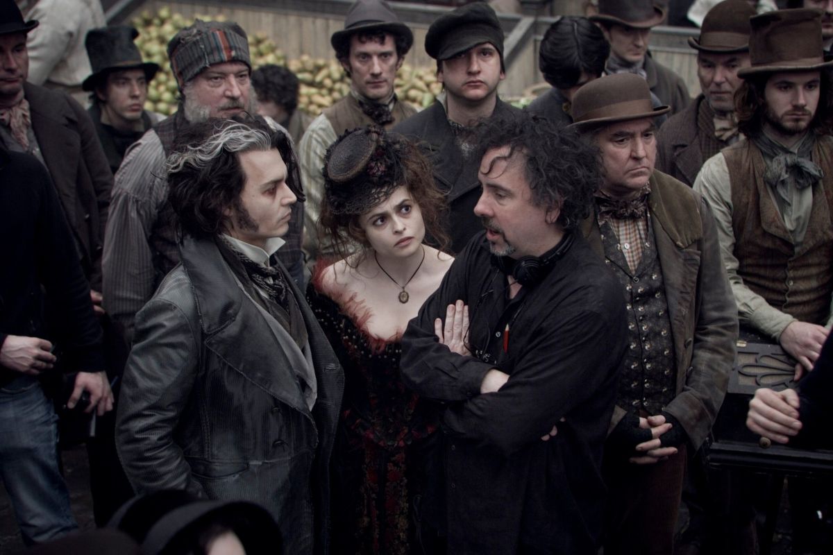 Johnny Depp, Tim Burton og Helena Bonham-Carter på settet med Sweeney Todd