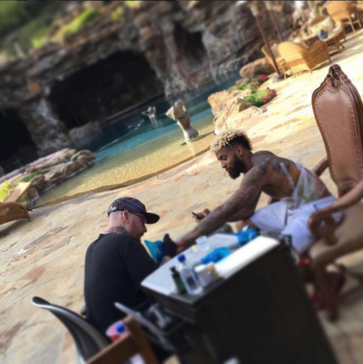 Bang Bang jobber med en annen tatovering for Beckham.