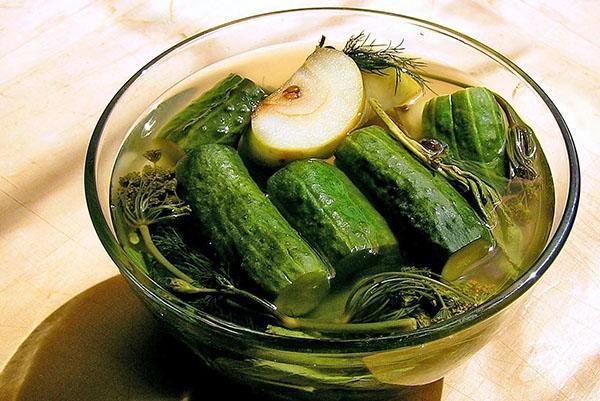 komkommers in appelmarinade
