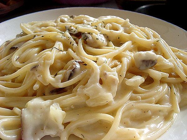 pasta met champignons in een romige saus