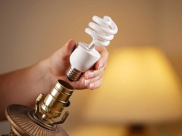 zašto lampica za uštedu energije treperi?