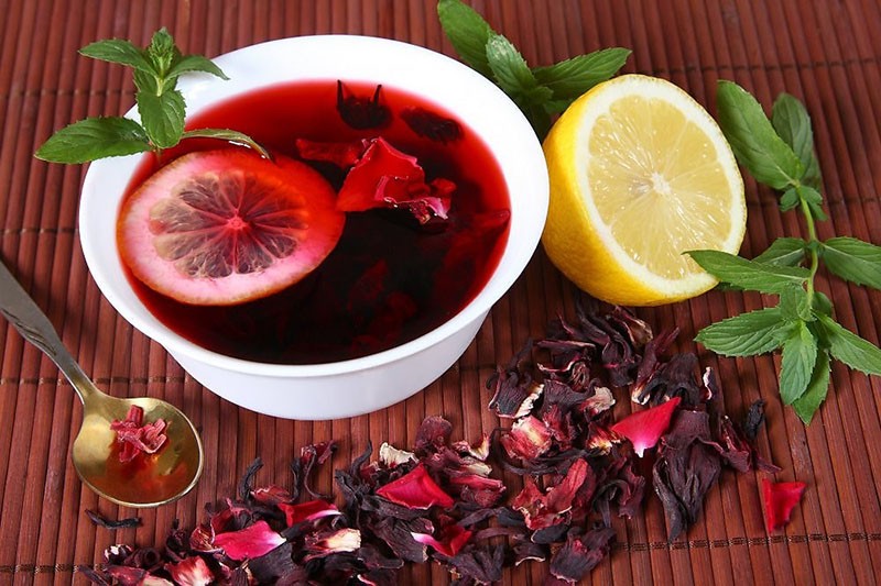korisna svojstva i kontraindikacije čaja od hibiskusa