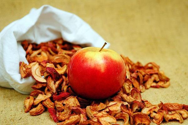 korisna svojstva suhih jabuka