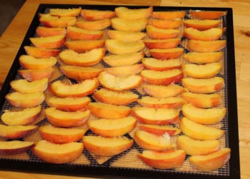 gedroogde perziken in de oven
