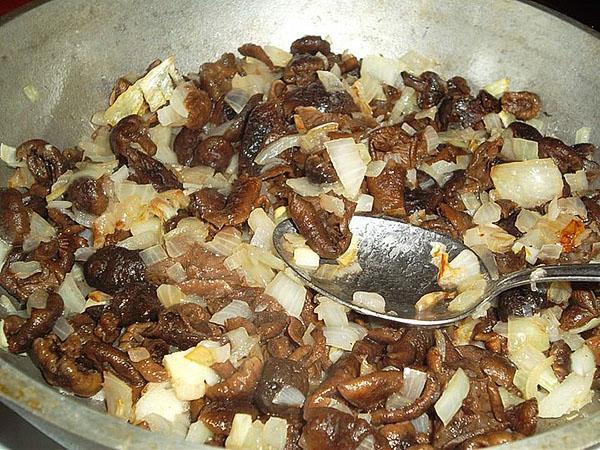 champignons bakken met aardappelen