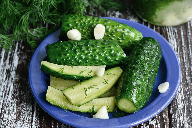 snel recept voor gezouten komkommers