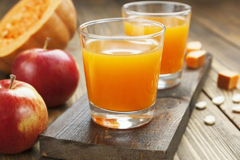 recept za sok od jabuke za zimu kroz sokovnik za bundeve