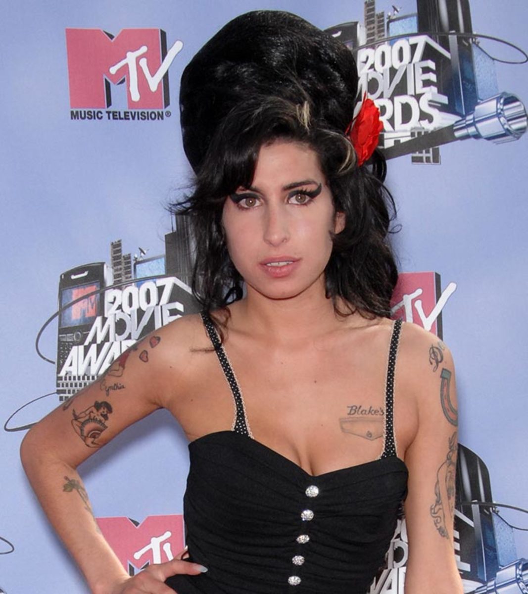 Topp-10-Amy-Winehouse-Tattoo-design