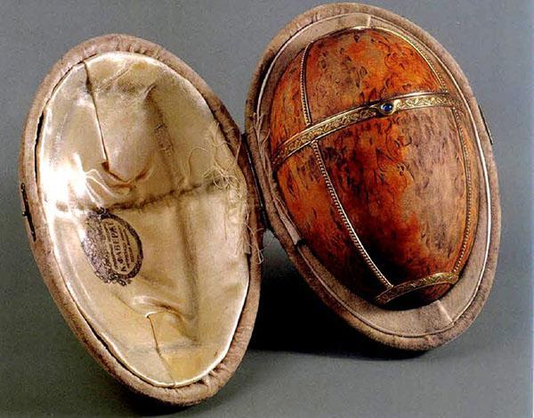 Faberge-ei van Karelische berken