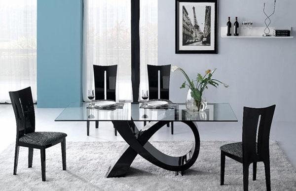 stijlvolle tafel en comfortabele stoelen