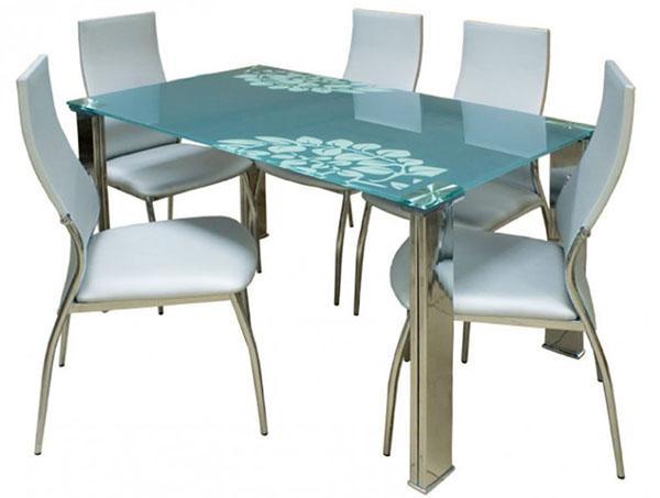 blauwe glazen tafel
