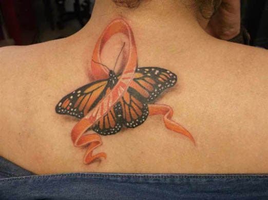 Denne sommerfuglen og det oransje båndet støtter multippel sklerose.