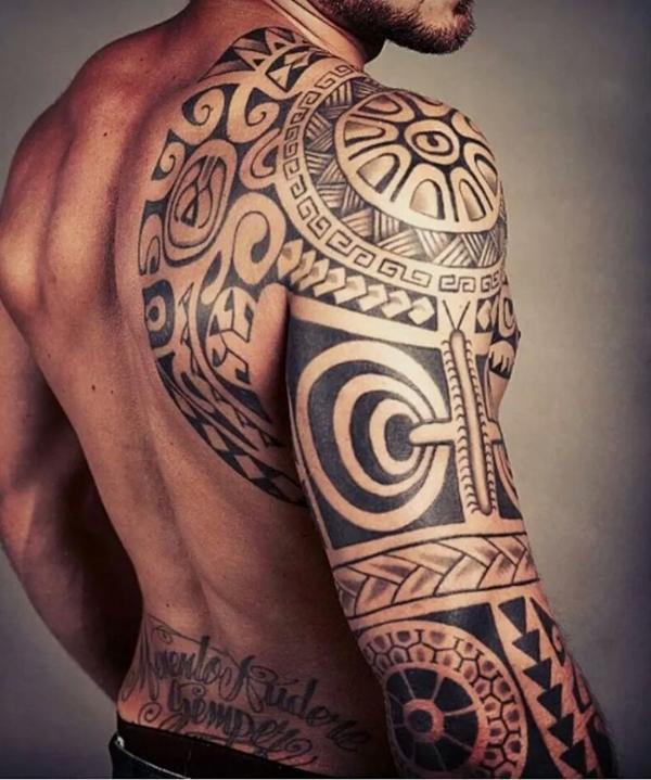 Polinéz ujjú tetoválás tervezés