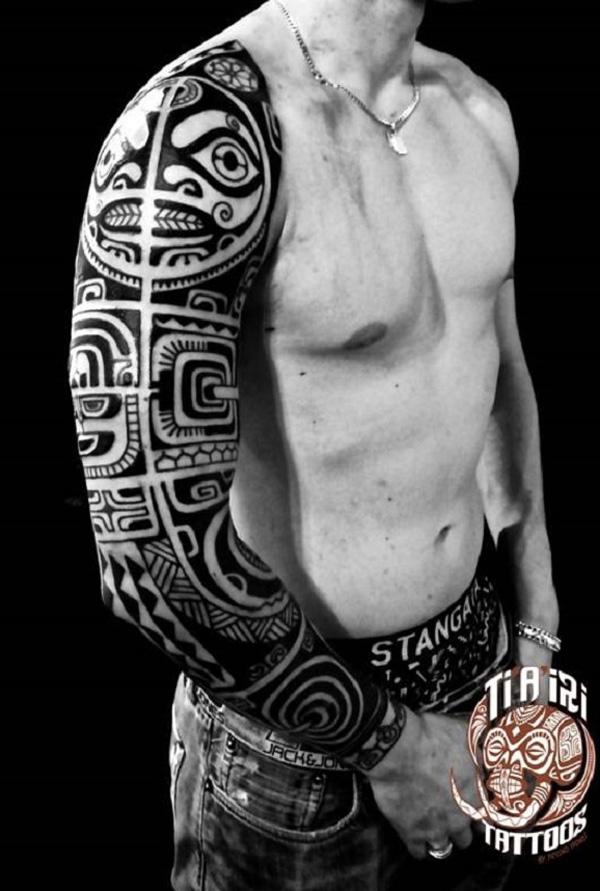 Polynesisk arm tatoveringsdesign