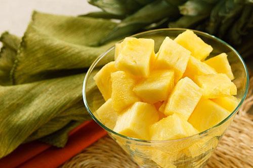 Alle voedingsstoffen worden bewaard in bevroren ananas