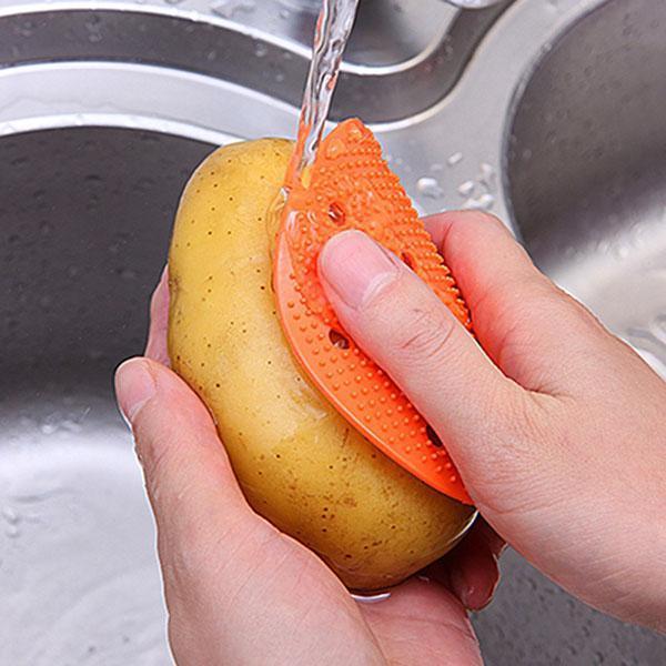 borstel de aardappelen