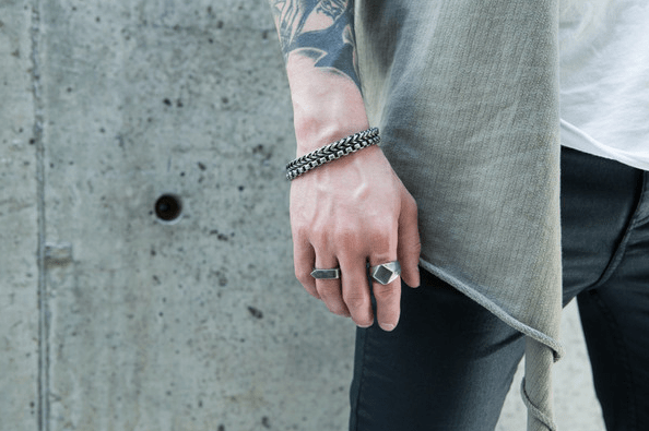 Vitaly ETID x Antiqued Steel armbånd og Berlian ring
