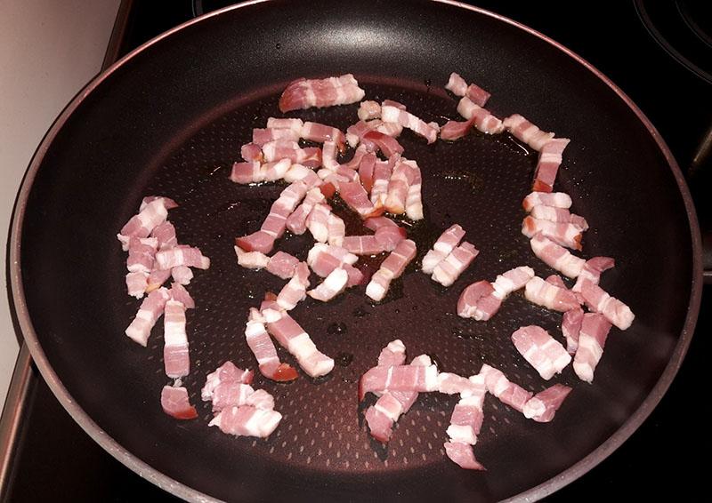 pržiti slaninu